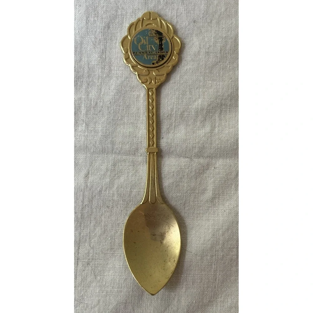 Vintage Oil City Pennsylvania Gold Tone Souvenir Spoon Collectible